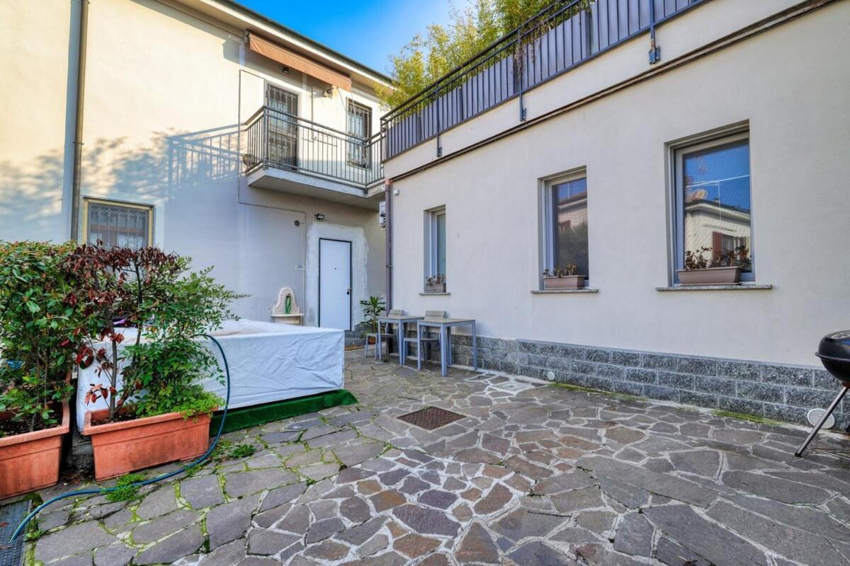 Willa Jacuzzi & Relax - Casa Indipendente 20Min Da Milano Zelo Buon Persico Zewnętrze zdjęcie